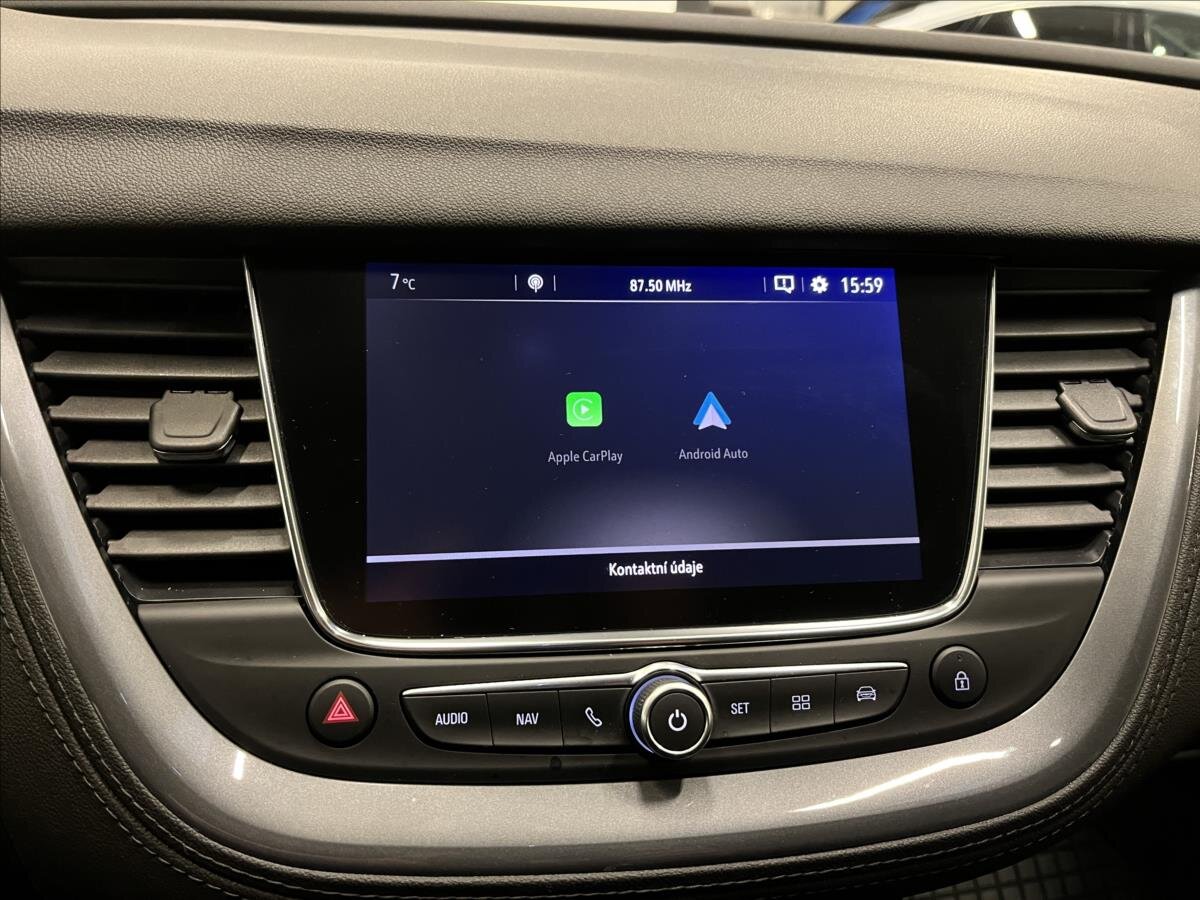 Opel Grandland X SUV / Terénní 1,2 l 96 kw