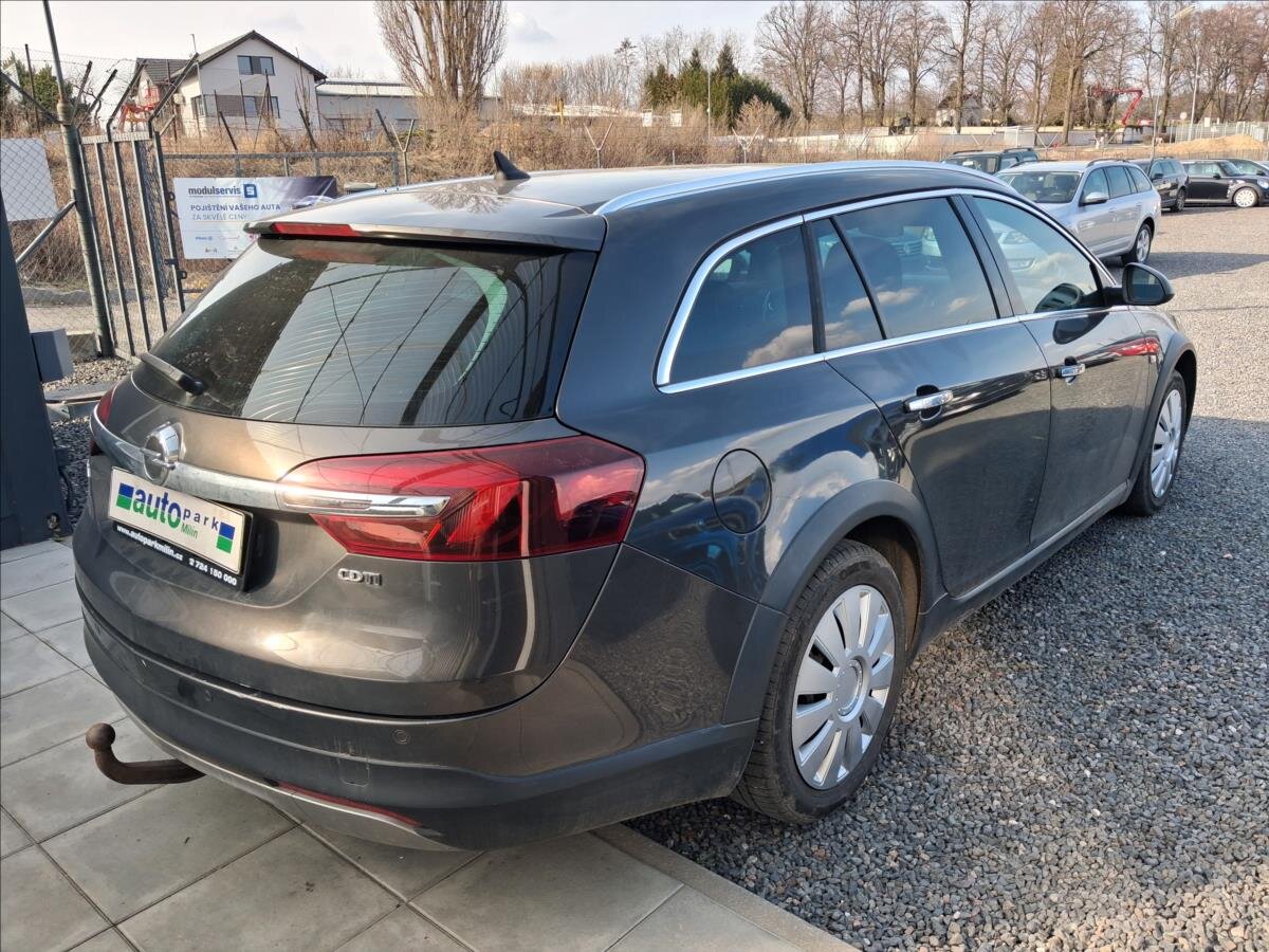 Opel Insignia Kombi 2,0 l 120 kw