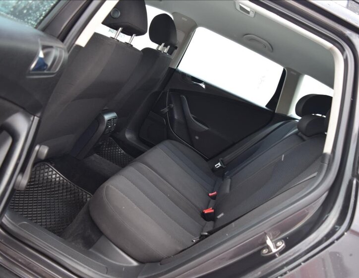 Volkswagen Passat Kombi 1,9 l 77 kw