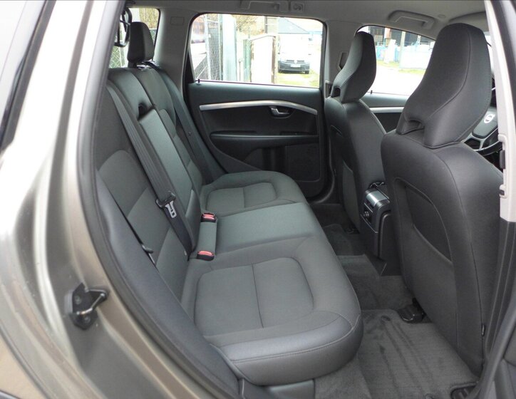 Volvo XC70 Kombi 2,4 l 120 kw