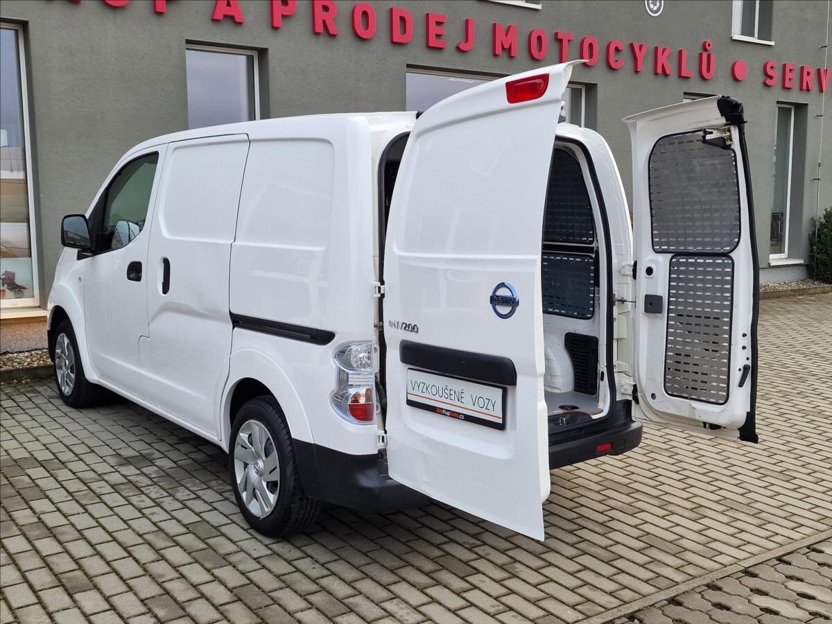 Nissan e-NV200