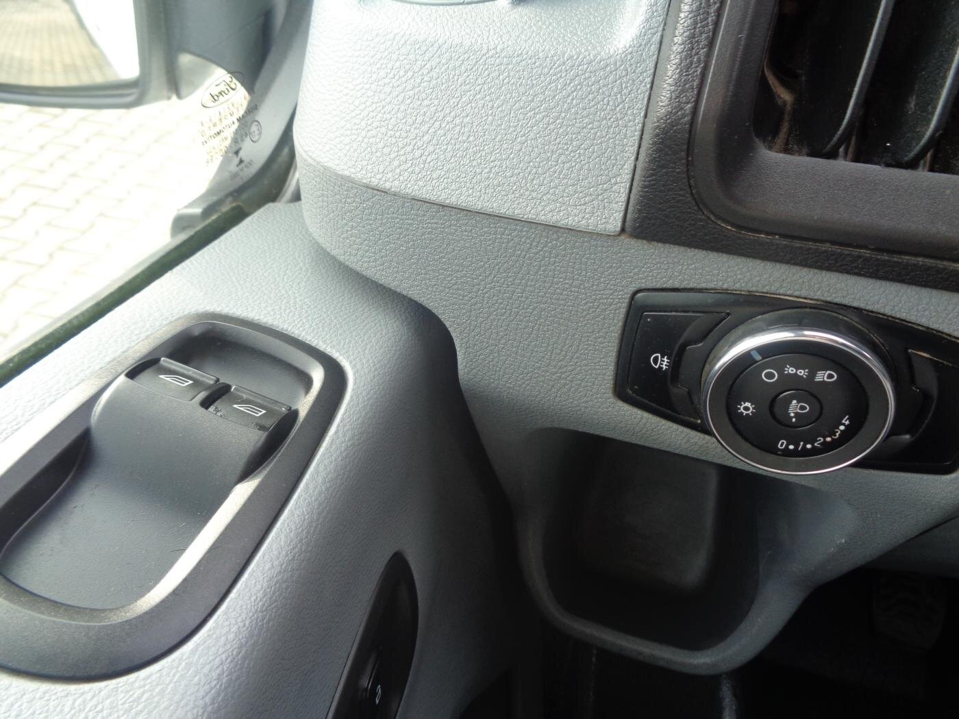 Ford Transit Valník 2,0 l 96 kw