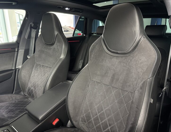 Škoda Superb Kombi 2,0 l 140 kw