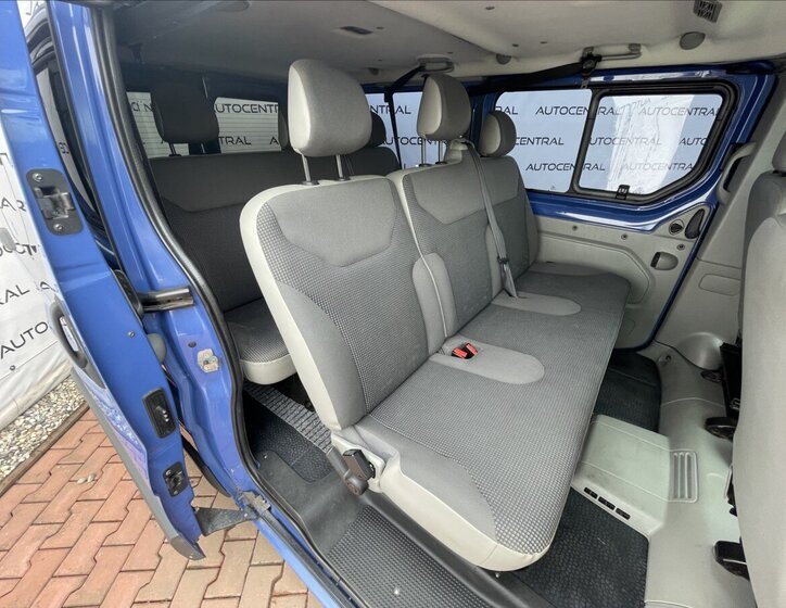 Opel Vivaro MPV 2,5 l 107 kw