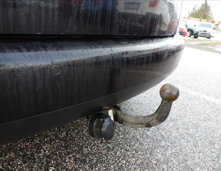 Volkswagen Touran Kombi 2,0 l 100 kw