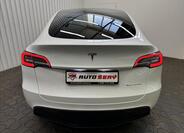 Tesla Model Y 7