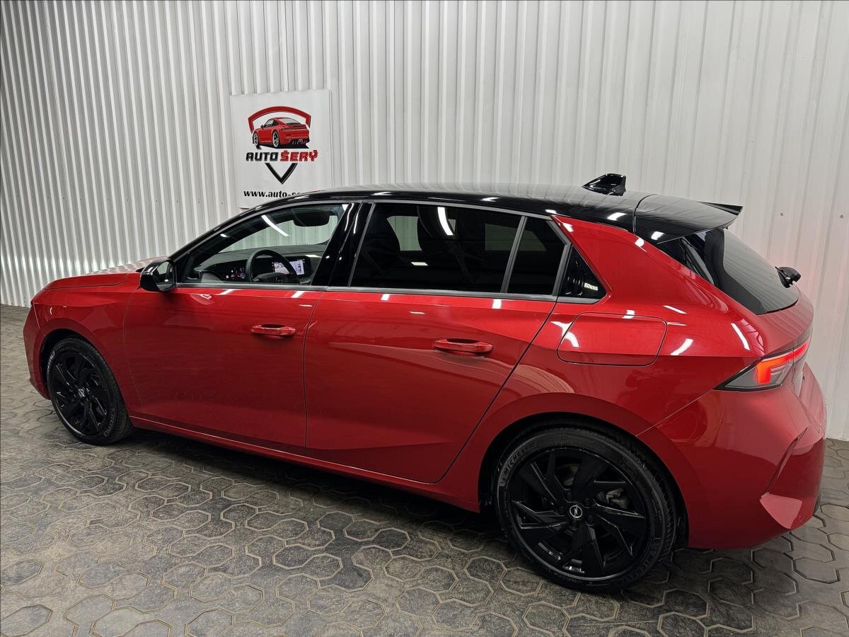 Opel Astra Hatchback 1,6 l 133 kw