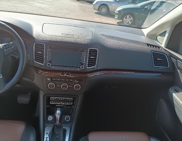 Volkswagen Sharan Kombi 2,0 l 130 kw