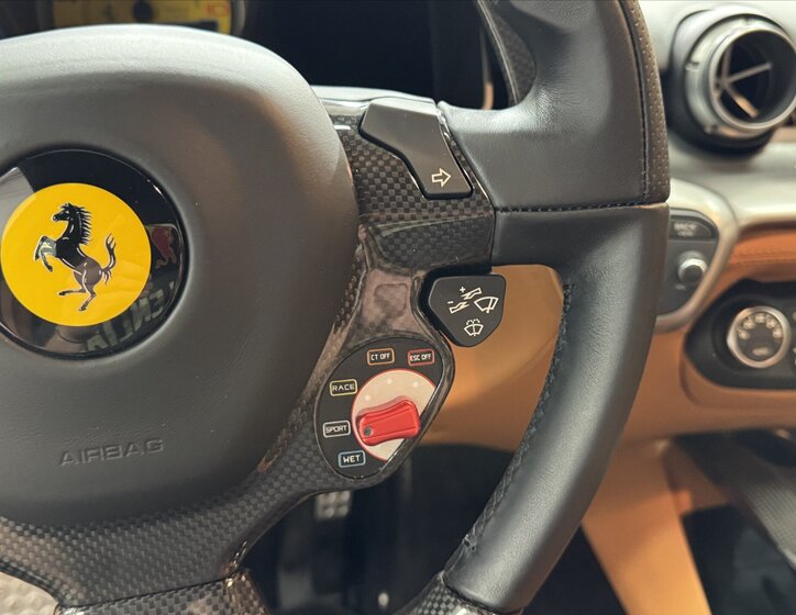 Ferrari F12 Berlinetta Kupé 6,3 l 541 kw