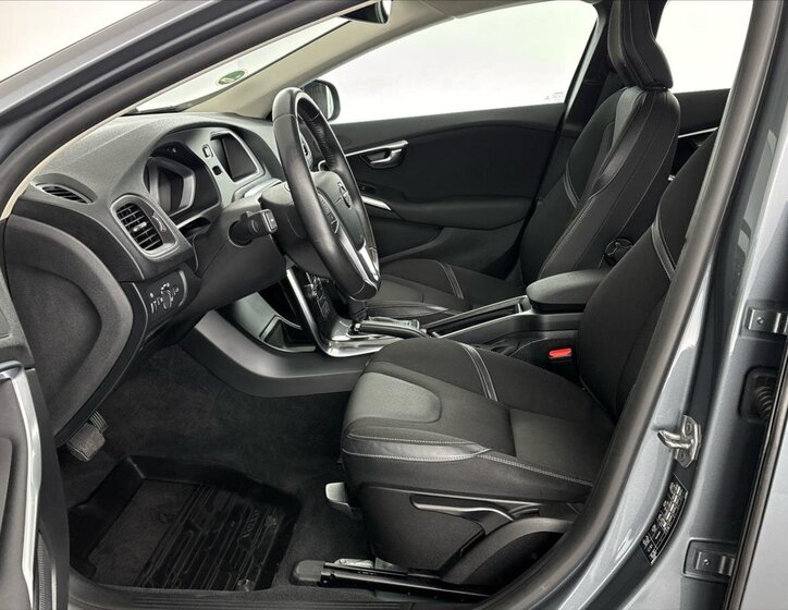 Volvo V40 Hatchback 2,0 l 88 kw