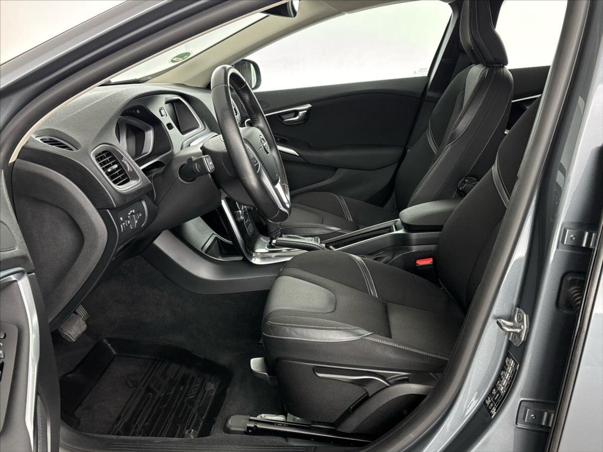 Volvo V40 Hatchback 2,0 l 88 kw