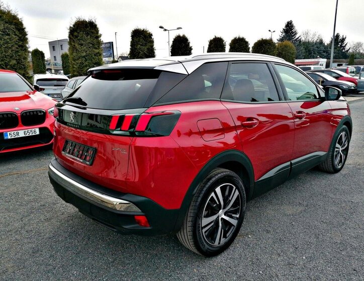 Peugeot 3008 SUV / Terénní 1,2 l 96 kw