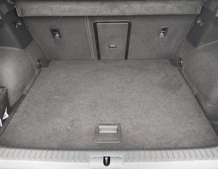 Cupra Formentor SUV / Terénní 1,5 l 110 kw