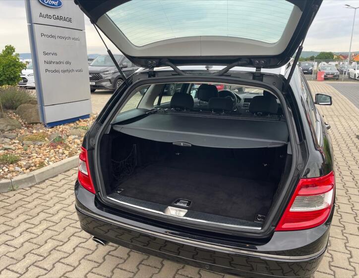 Mercedes-Benz Třídy C 9