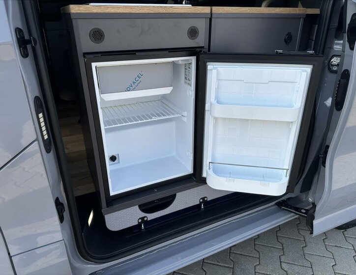 Ford Tourneo Custom Kombi 2,0 l 125 kw