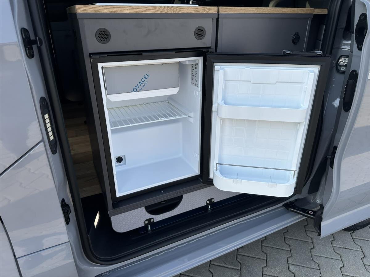 Ford Tourneo Custom Kombi 2,0 l 125 kw