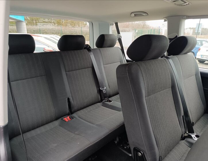 Volkswagen Caravelle MPV 2,0 l 110 kw