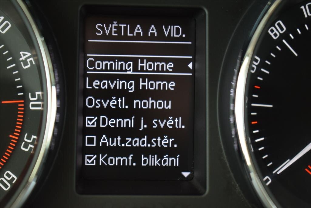 Škoda Superb Kombi 2,0 l 103 kw