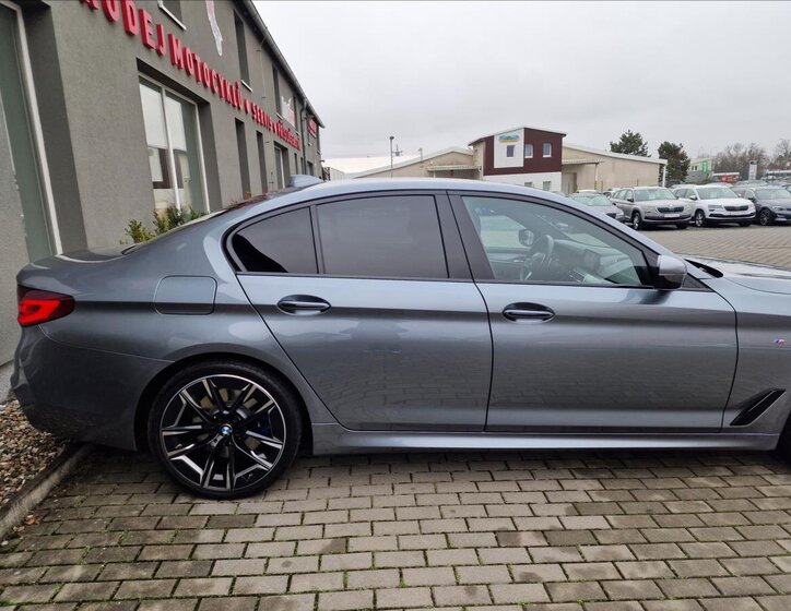 BMW Řada 5 39