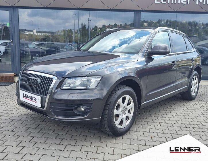 Audi Q5 SUV / Terénní 2,0 l 155 kw