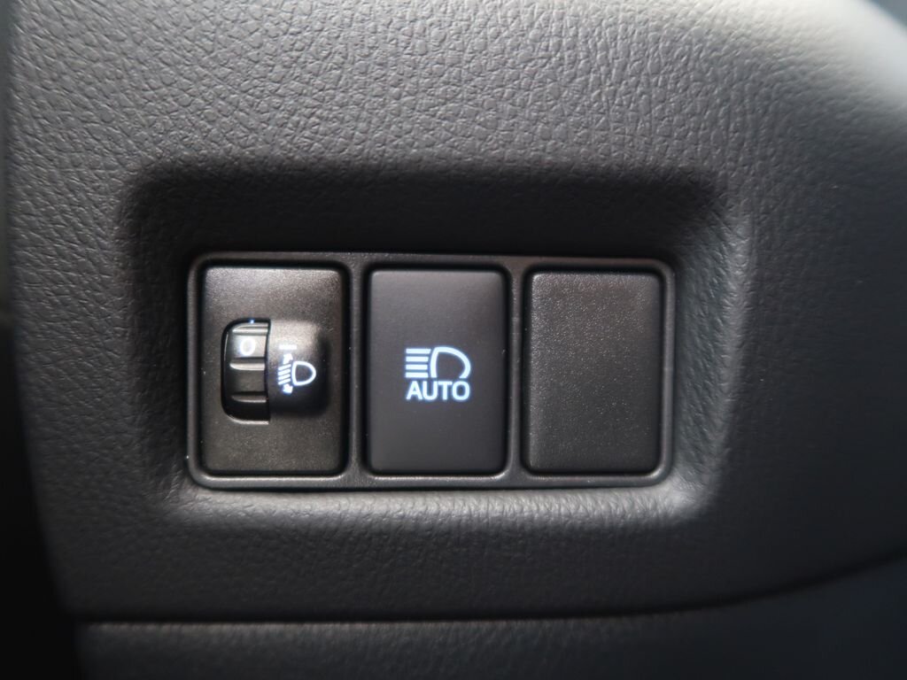 Toyota C-HR SUV 1,8 l 72 kw