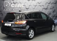Ford S-MAX 5