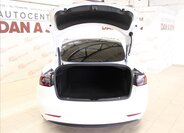 Tesla Model 3 Sedan / Limuzína 0,0 225 kw