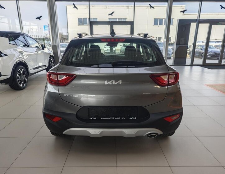 KIA Stonic CUV / Crossover 1,2 l 57 kw