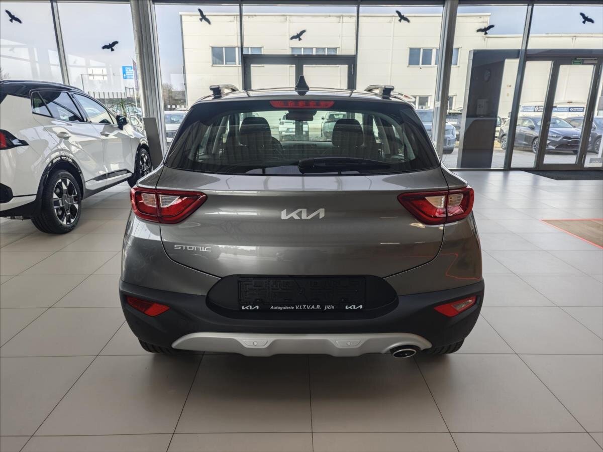 KIA Stonic CUV / Crossover 1,2 l 57 kw