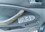 Ford C-MAX MPV 2,0 l 100 kw