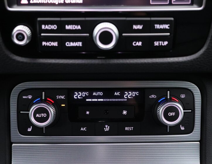 Volkswagen Touareg SUV / Terénní 3,0 l 193 kw