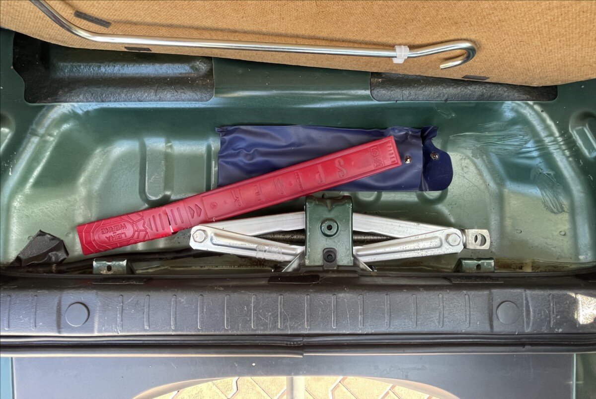 Suzuki Jimny SUV / Terénní 1,3 l 63 kw