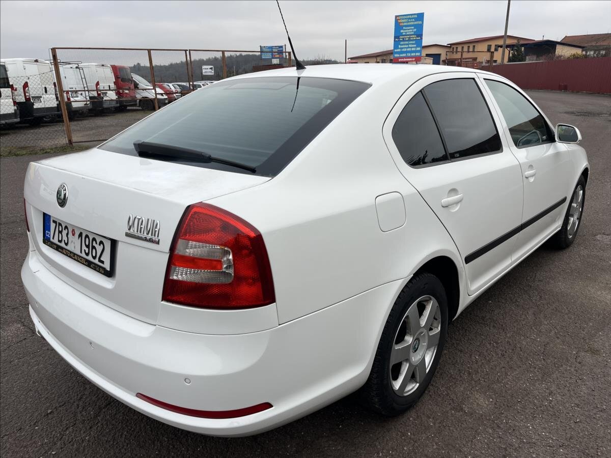 Škoda Octavia Sedan / Limuzína 1,6 l 75 kw