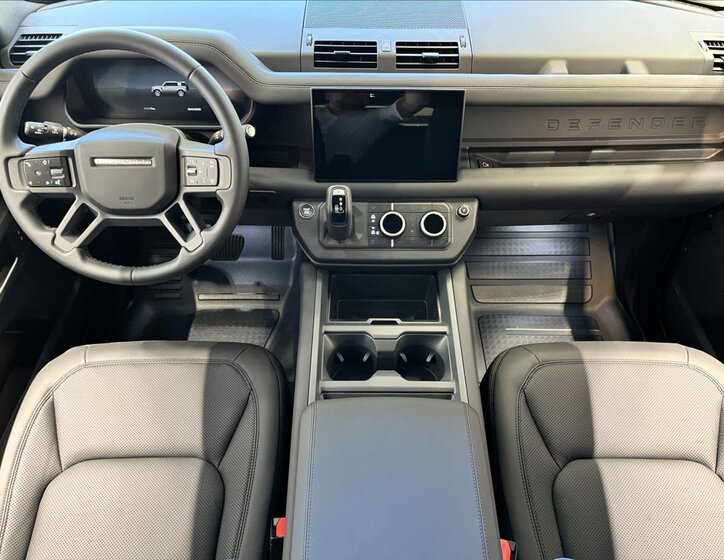 Land Rover Defender SUV / Terénní 5,0 l 313 kw