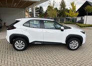 Toyota Yaris Cross 8