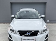 Volvo XC60 8