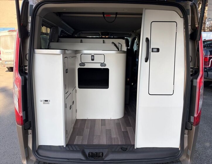 Ford Tourneo Custom Kombi 2,0 l 136 kw