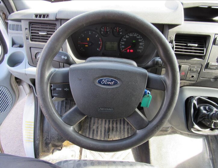 Ford Transit Skříň 2,2 l 74 kw