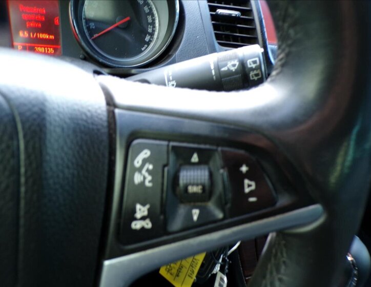 Opel Insignia Kombi 2,0 l 118 kw