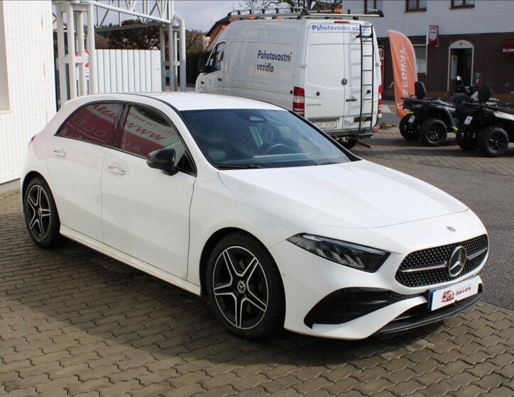 Mercedes-Benz Třídy A Hatchback 2,0 l 140 kw