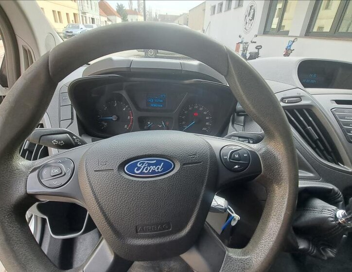 Ford Transit Custom Skříň 2,2 l 74 kw