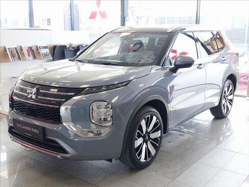 Mitsubishi Outlander SUV / Terénní 2,4 l 225 kw