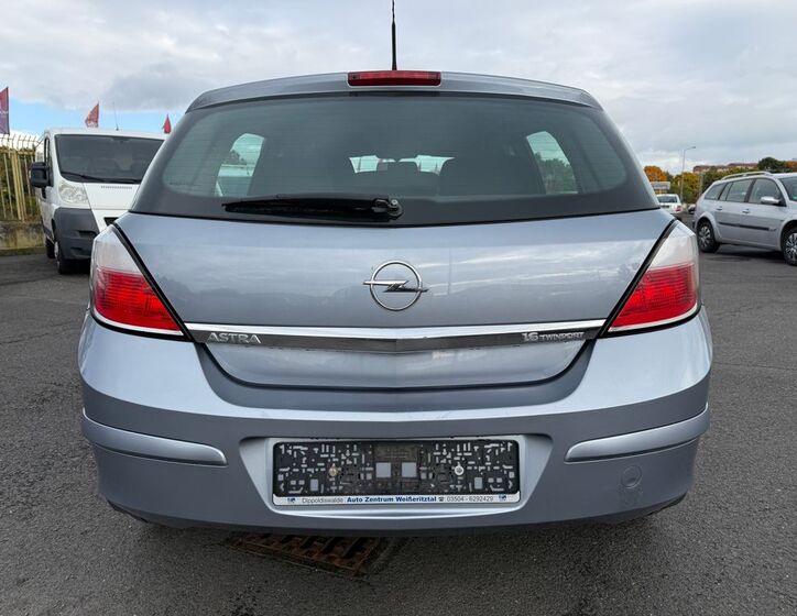 Opel Astra 5