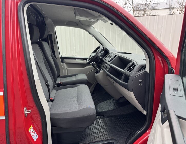 Volkswagen Transporter Skříň 2,0 l 110 kw