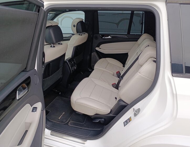 Mercedes-Benz GLS SUV 3,0 l 190 kw