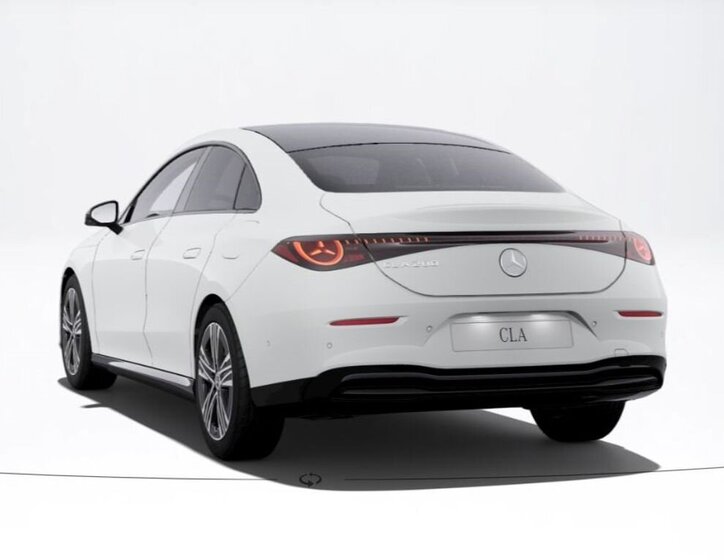 Mercedes-Benz CLA Sedan 1,5 l 142 kw