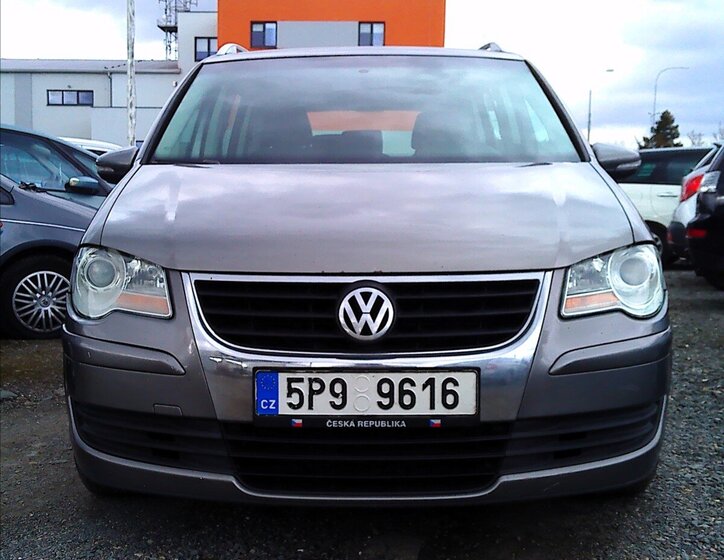 Volkswagen Touran Kombi 2,0 l 103 kw