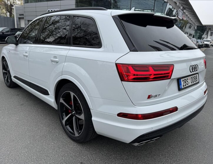 Audi SQ7 SUV / Terénní 4,0 l 320 kw