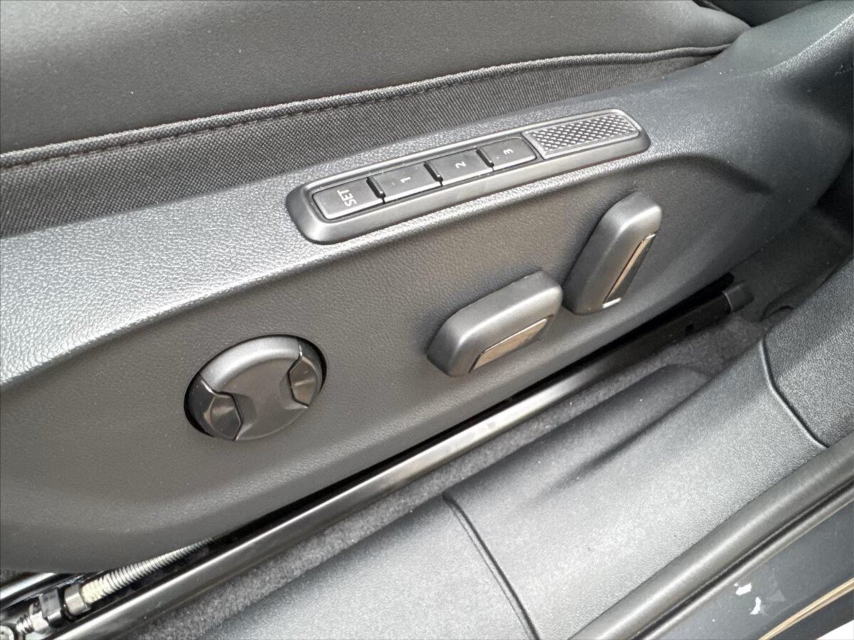 Cupra Terramar SUV / Terénní 2,0 l 195 kw