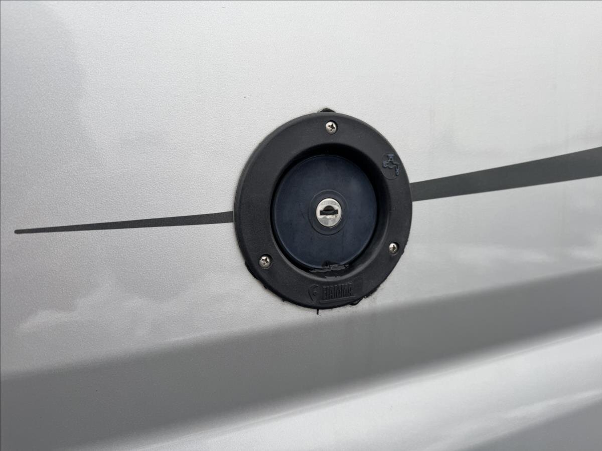 Peugeot Ostatní Ostatní 3,0 l 130 kw